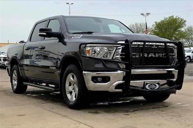 2022 Ram 1500 Vehicle Photo in TOPEKA, KS 66609-0000