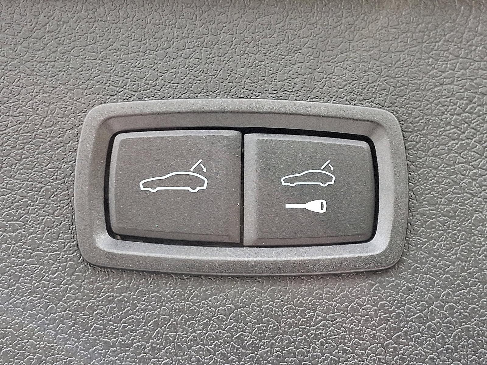 2020 Porsche Macan Vehicle Photo in Lancaster, PA 17601
