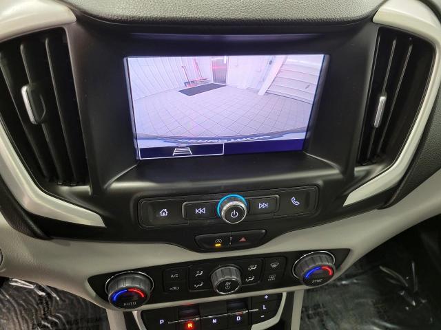 2022 GMC Terrain Vehicle Photo in NEENAH, WI 54956-2243