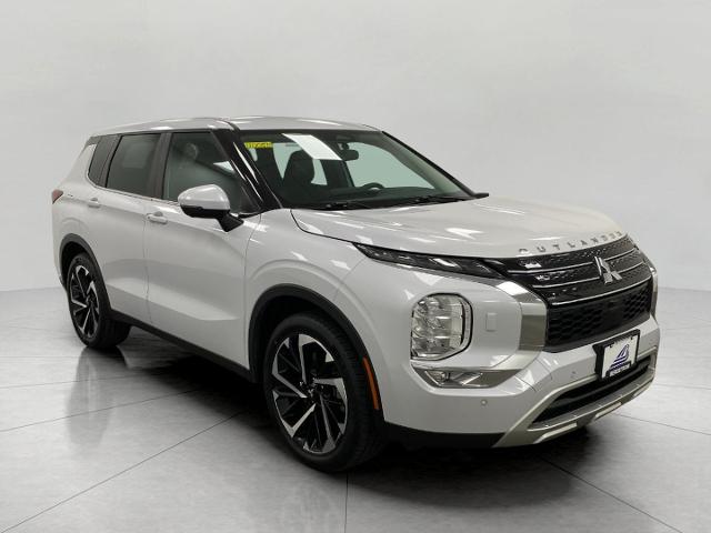 2023 Mitsubishi Outlander Vehicle Photo in Appleton, WI 54913