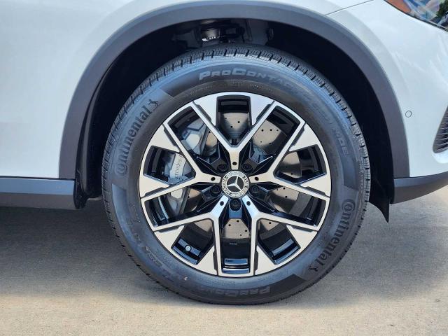 2025 Mercedes-Benz GLC Vehicle Photo in HOUSTON, TX 77079