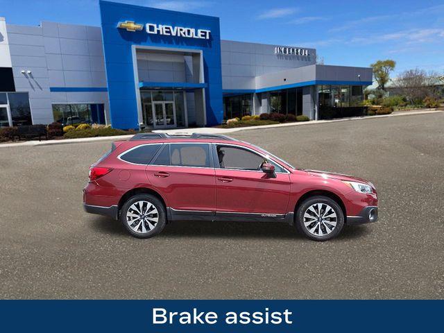 2017 Subaru Outback Vehicle Photo in DANBURY, CT 06810-5034