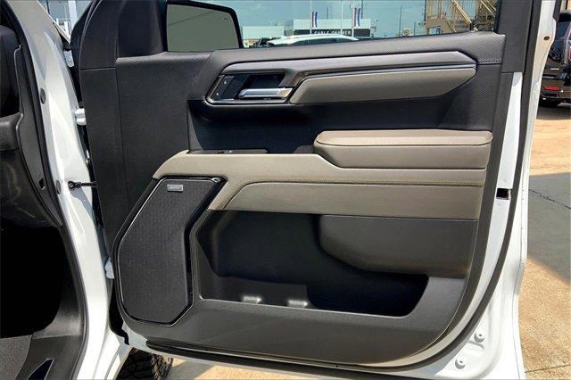 2025 Chevrolet Silverado 1500 Vehicle Photo in TOPEKA, KS 66609-0000