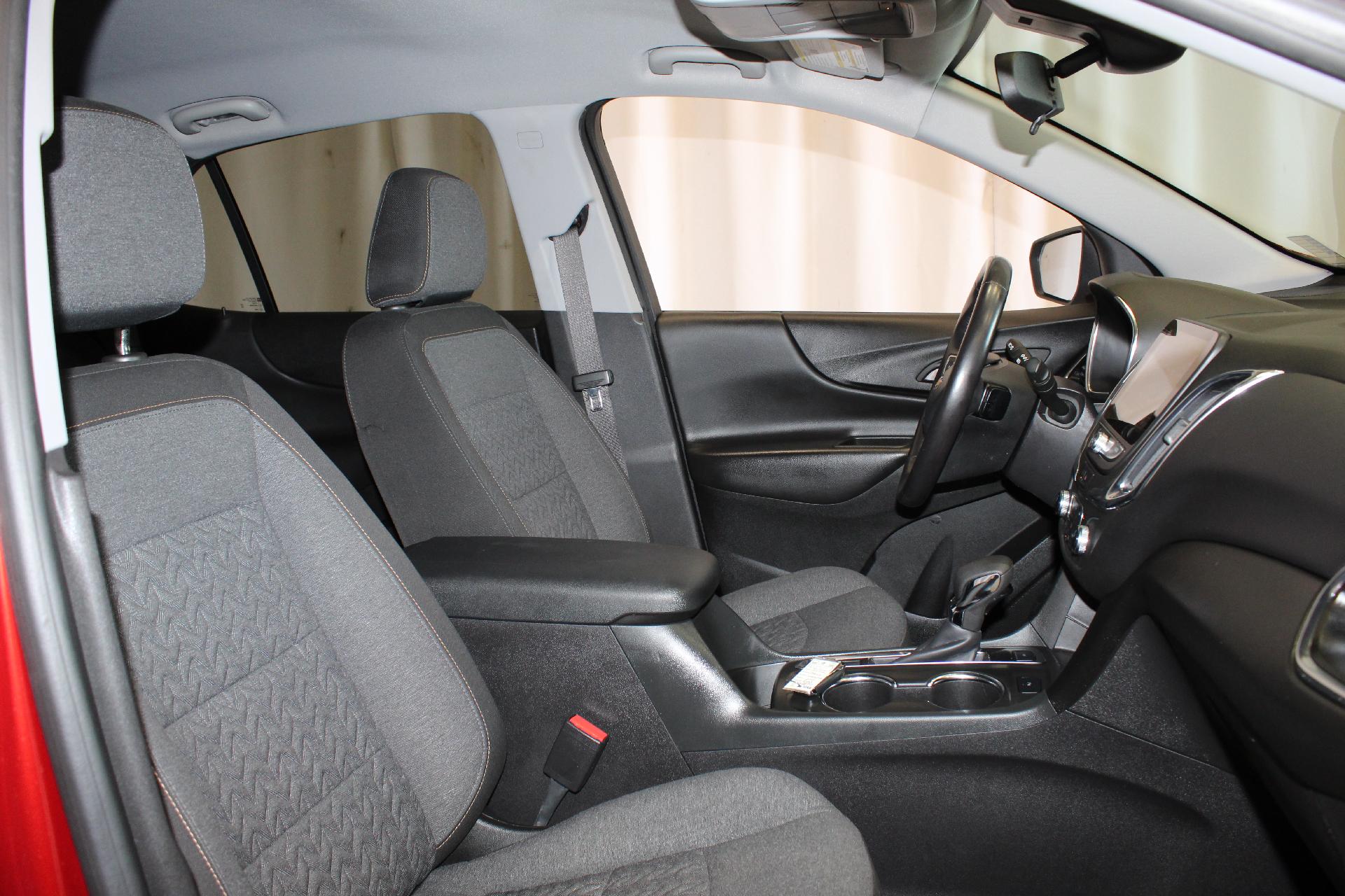 2022 Chevrolet Equinox Vehicle Photo in NORTHAMPTON, MA 01060-1120