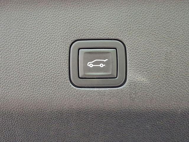 2023 GMC Yukon Vehicle Photo in PAWLING, NY 12564-3219