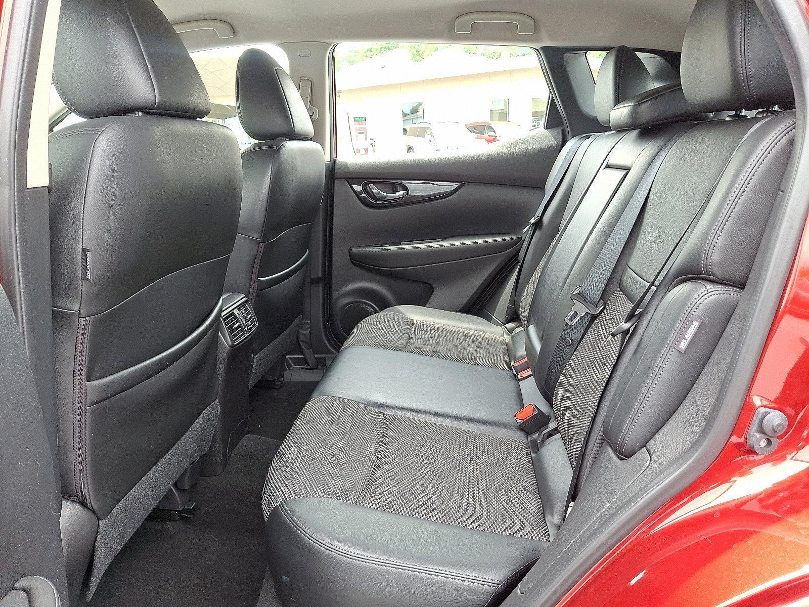 2021 Nissan Rogue Sport Vehicle Photo in Harrisburg, PA 17111