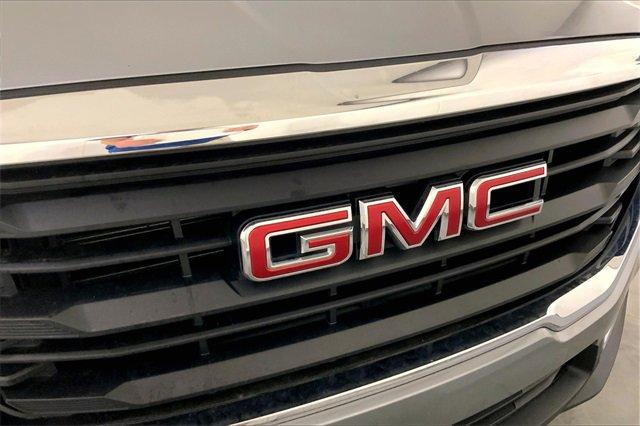 2024 GMC Terrain Vehicle Photo in KANSAS CITY, MO 64114-4502