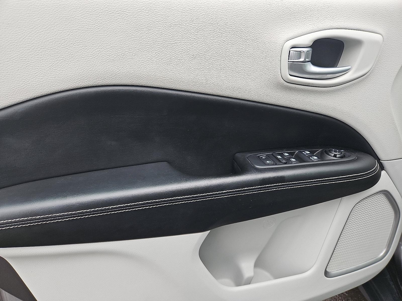 2018 Jeep Compass Vehicle Photo in Trevose, PA 19053