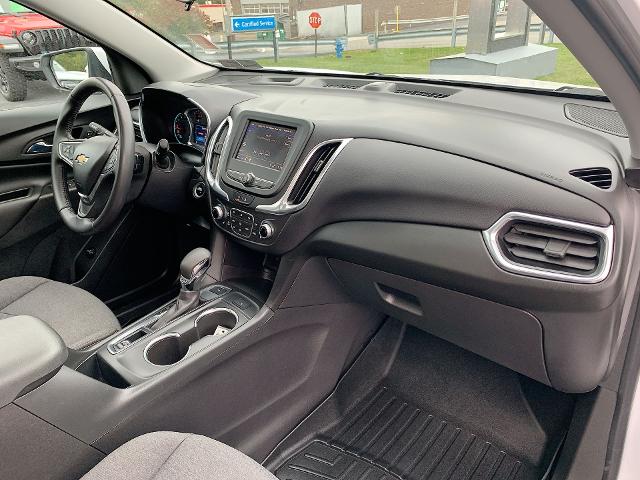 2022 Chevrolet Equinox Vehicle Photo in MOON TOWNSHIP, PA 15108-2571