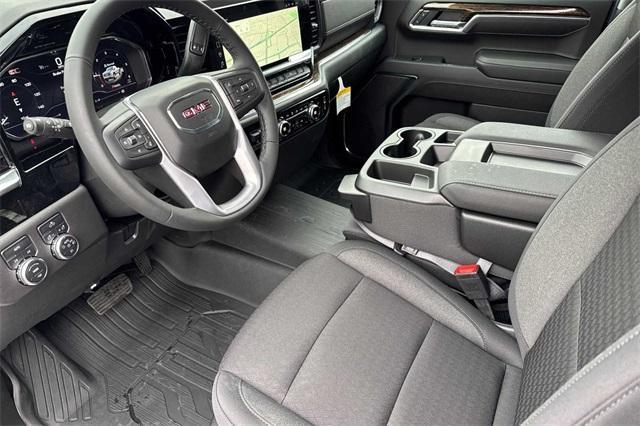 2025 GMC Sierra 1500 Vehicle Photo in ELK GROVE, CA 95757-8703