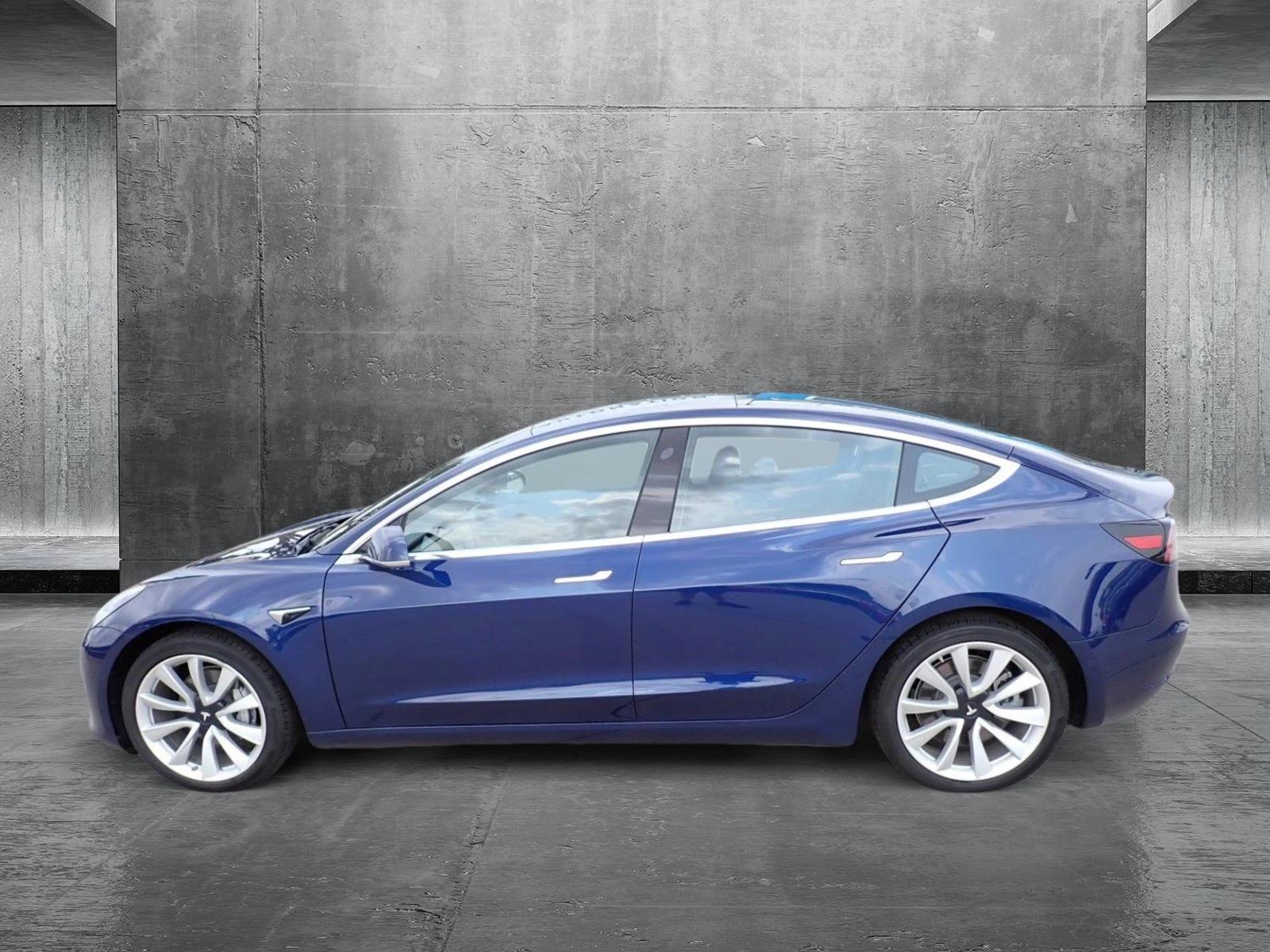 2018 Tesla Model 3 Vehicle Photo in DENVER, CO 80221-3610