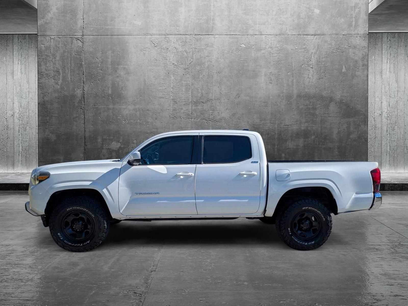 2019 Toyota Tacoma 2WD Vehicle Photo in Sarasota, FL 34231