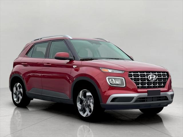 2025 Hyundai VENUE Vehicle Photo in Green Bay, WI 54304