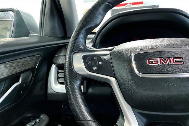 2023 GMC Terrain Vehicle Photo in TOPEKA, KS 66609-0000