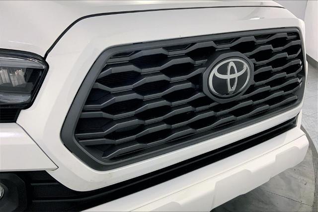 2021 Toyota Tacoma 4WD Vehicle Photo in Kansas City, MO 64114