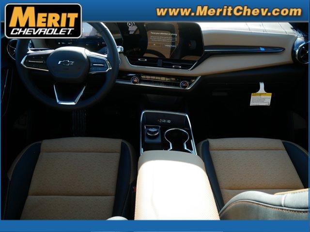 2025 Chevrolet Equinox Vehicle Photo in MAPLEWOOD, MN 55119-4794