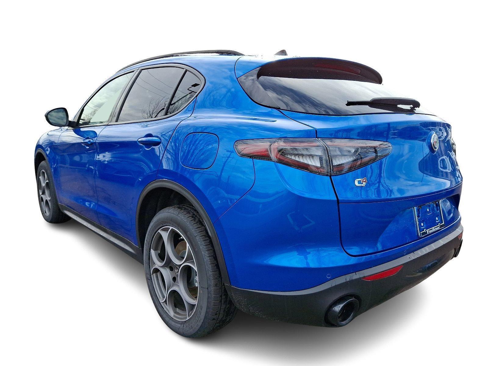 2025 Alfa Romeo Stelvio Vehicle Photo in Willow Grove, PA 19090