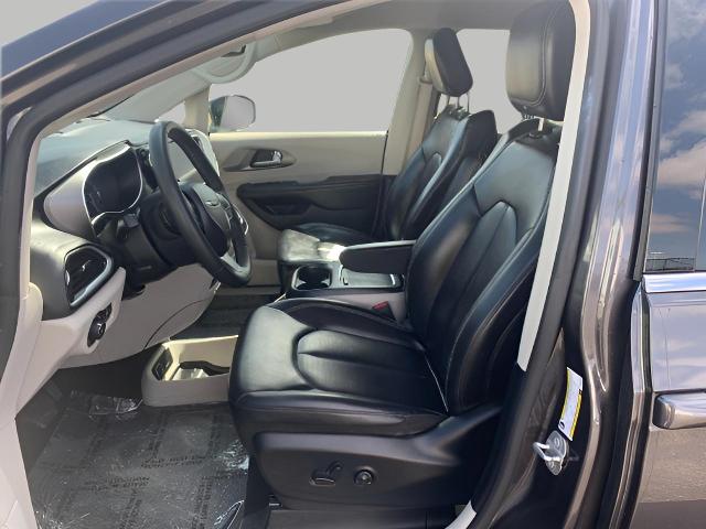 2023 Chrysler Pacifica Vehicle Photo in Oshkosh, WI 54904