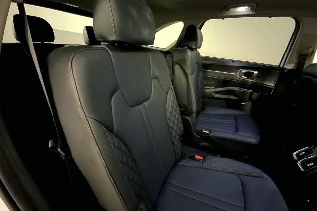 2023 Kia Sorento Vehicle Photo in Lees Summit, MO 64086