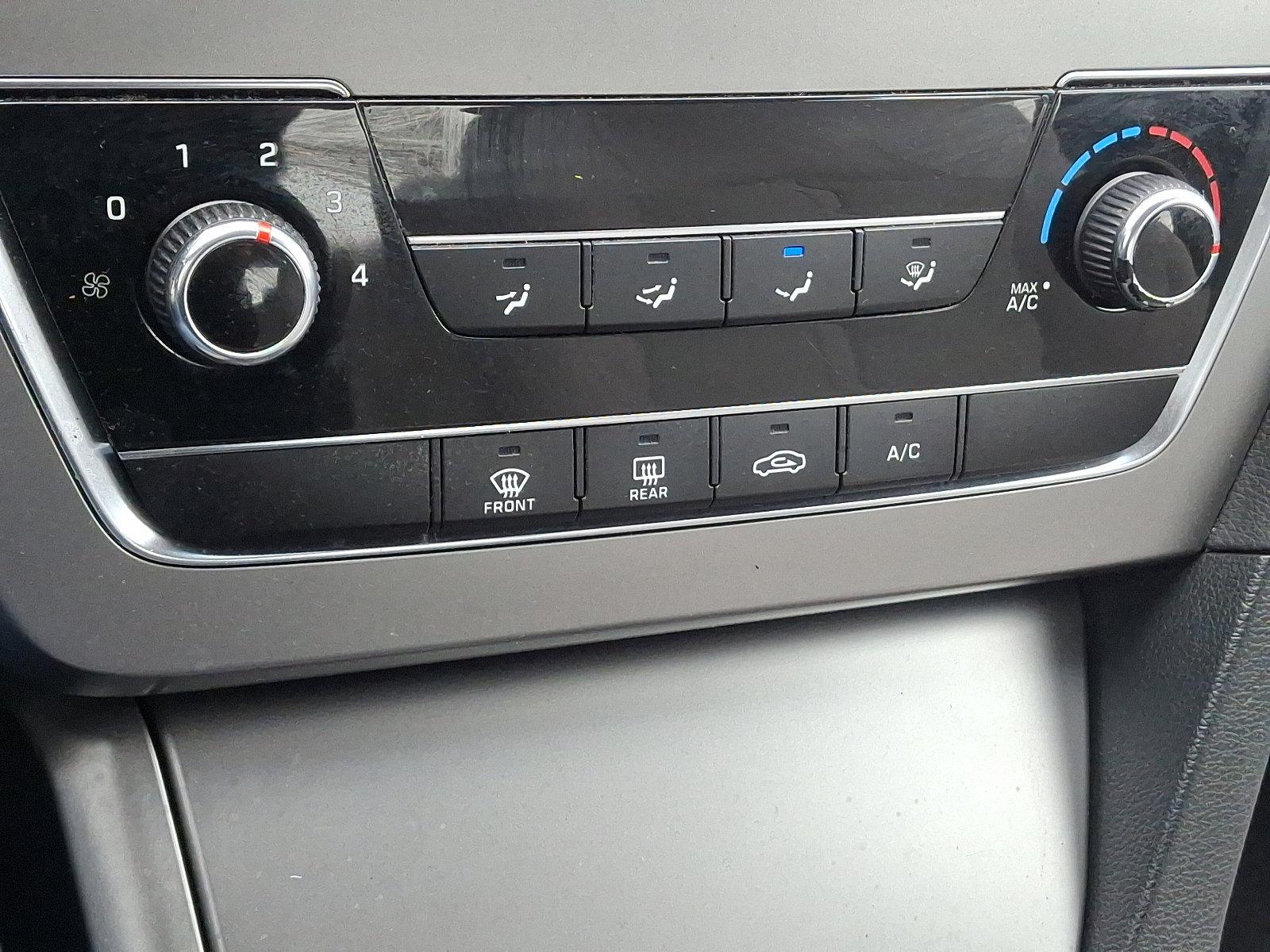 2016 Hyundai SONATA Vehicle Photo in Harrisburg, PA 17111