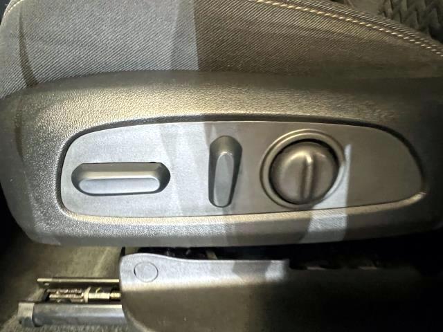 2022 Chevrolet Equinox Vehicle Photo in Roslyn, NY 11576