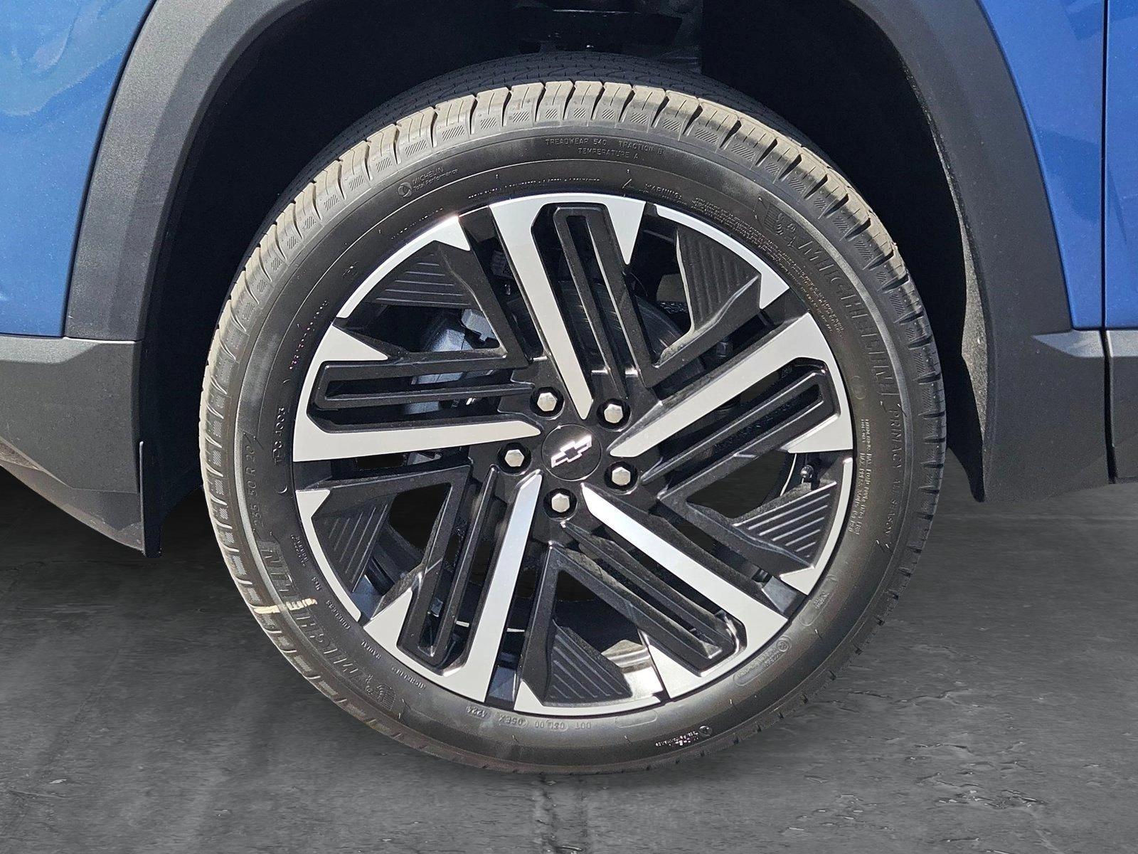 2026 Chevrolet Equinox Vehicle Photo in MESA, AZ 85206-4395