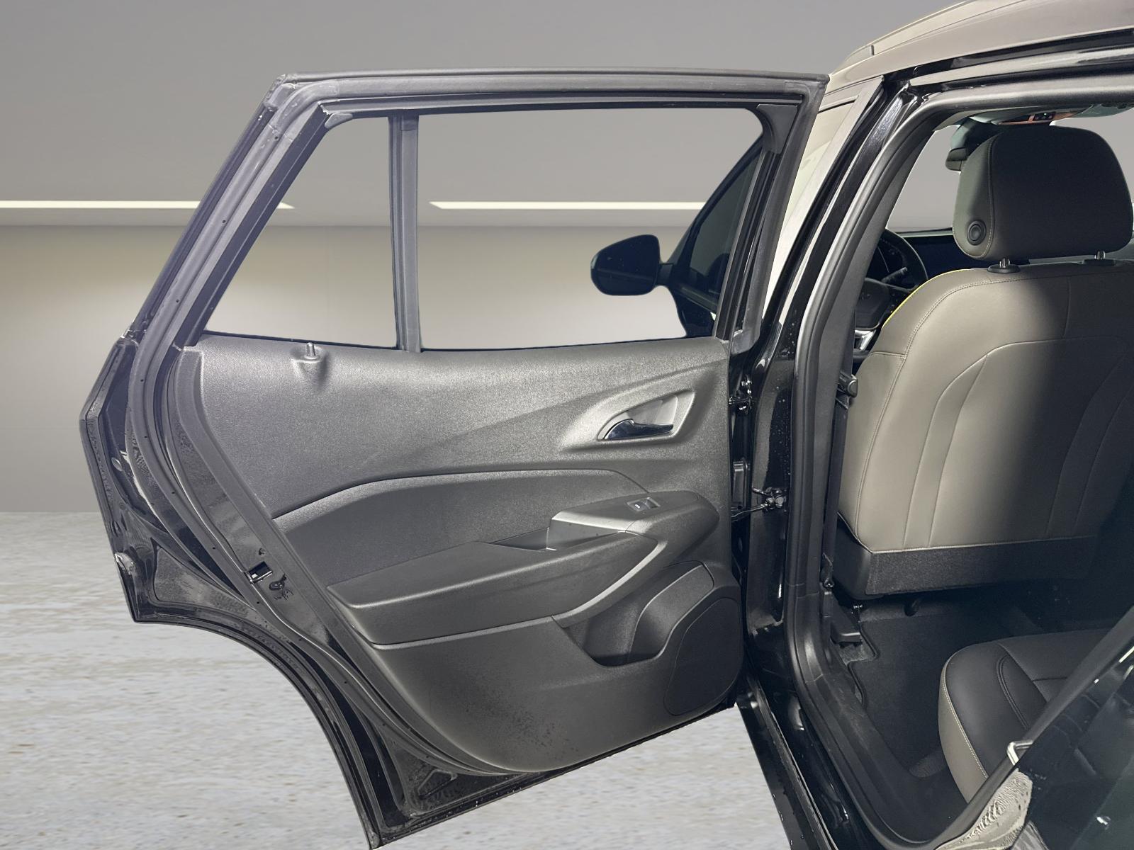 2025 Chevrolet Trax Vehicle Photo in GEORGETOWN, TX 78626-7508