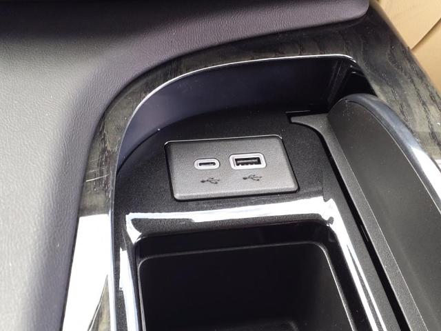 2024 Cadillac Escalade Vehicle Photo in Denton, TX 76205