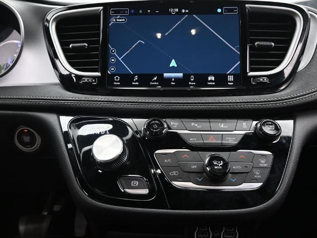 2024 Chrysler Pacifica Vehicle Photo in Cedar Rapids, IA 52402