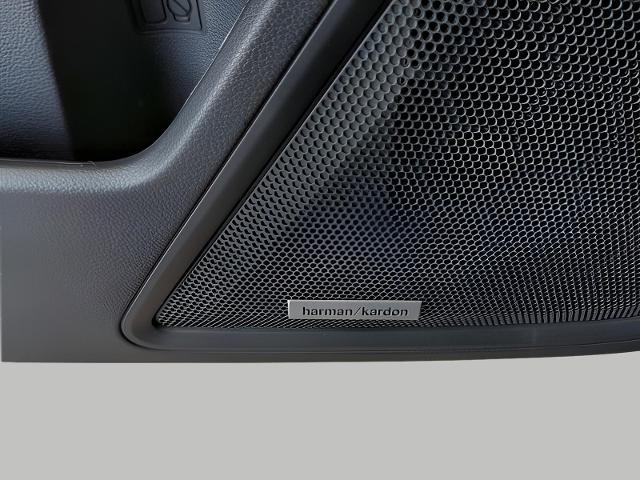 2025 Subaru Outback Vehicle Photo in Green Bay, WI 54304