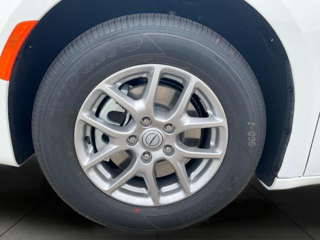 2025 Chrysler Pacifica Vehicle Photo in Kaukauna, WI 54130