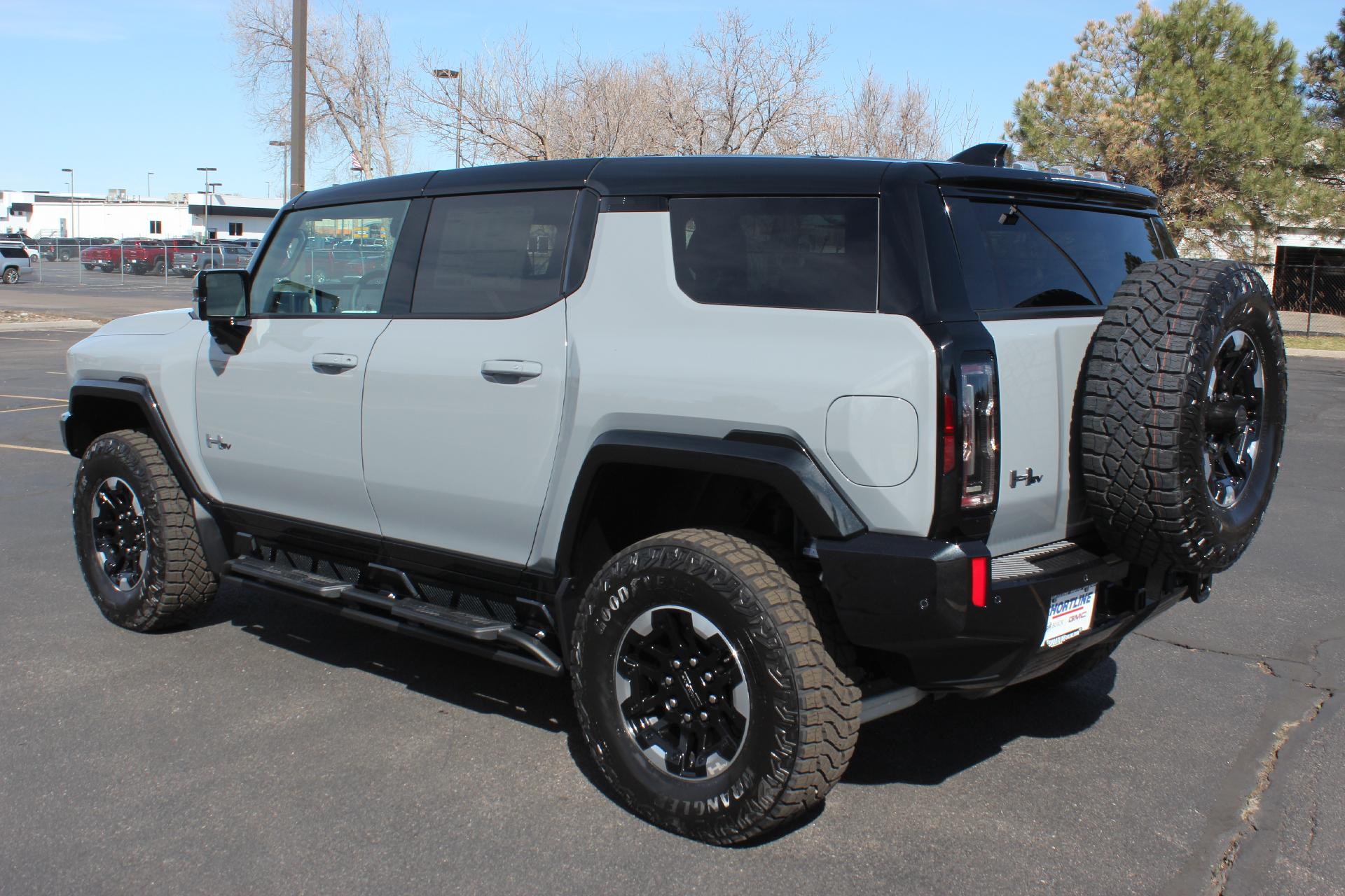 2024 GMC HUMMER EV SUV Vehicle Photo in AURORA, CO 80012-4011