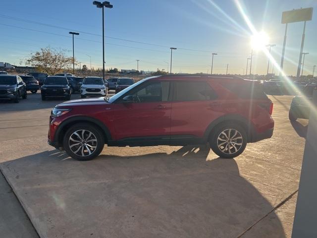 2025 Ford Explorer Vehicle Photo in Winslow, AZ 86047-2439