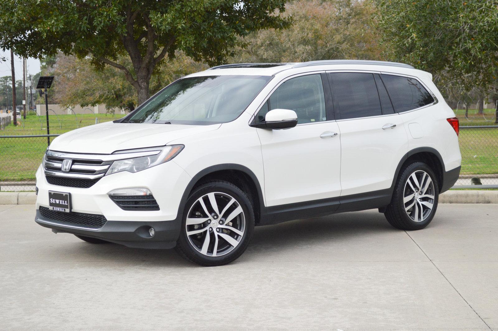 2017 Honda Pilot Vehicle Photo in Houston, TX 77090