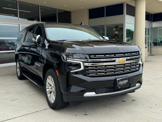 2023 Chevrolet Suburban Vehicle Photo in Grapevine, TX 76051