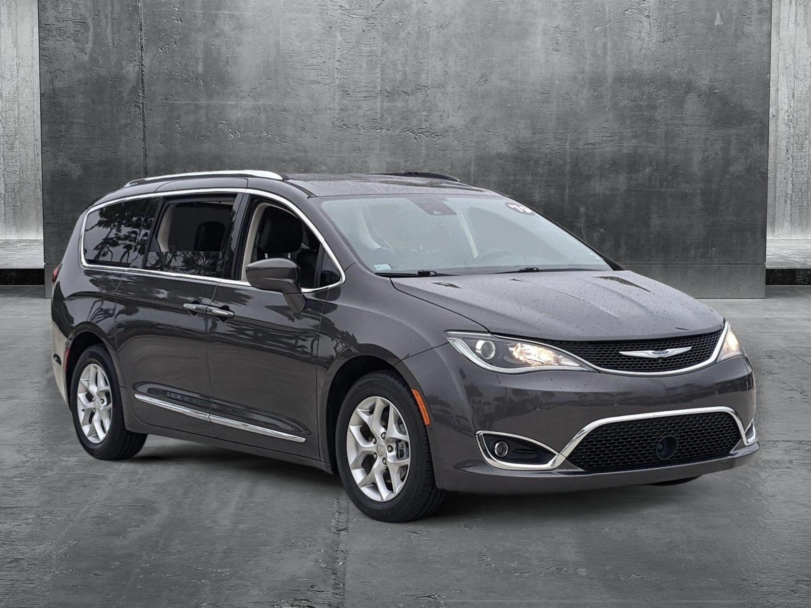 2019 Chrysler Pacifica Vehicle Photo in Davie, FL 33331