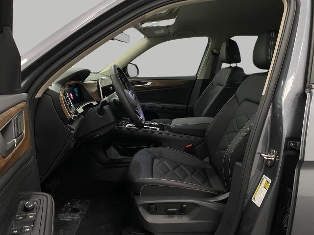 2025 Volkswagen Atlas Vehicle Photo in Appleton, WI 54913