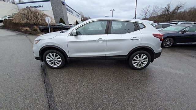 2021 Nissan Rogue Sport Vehicle Photo in Pleasant Hills, PA 15236