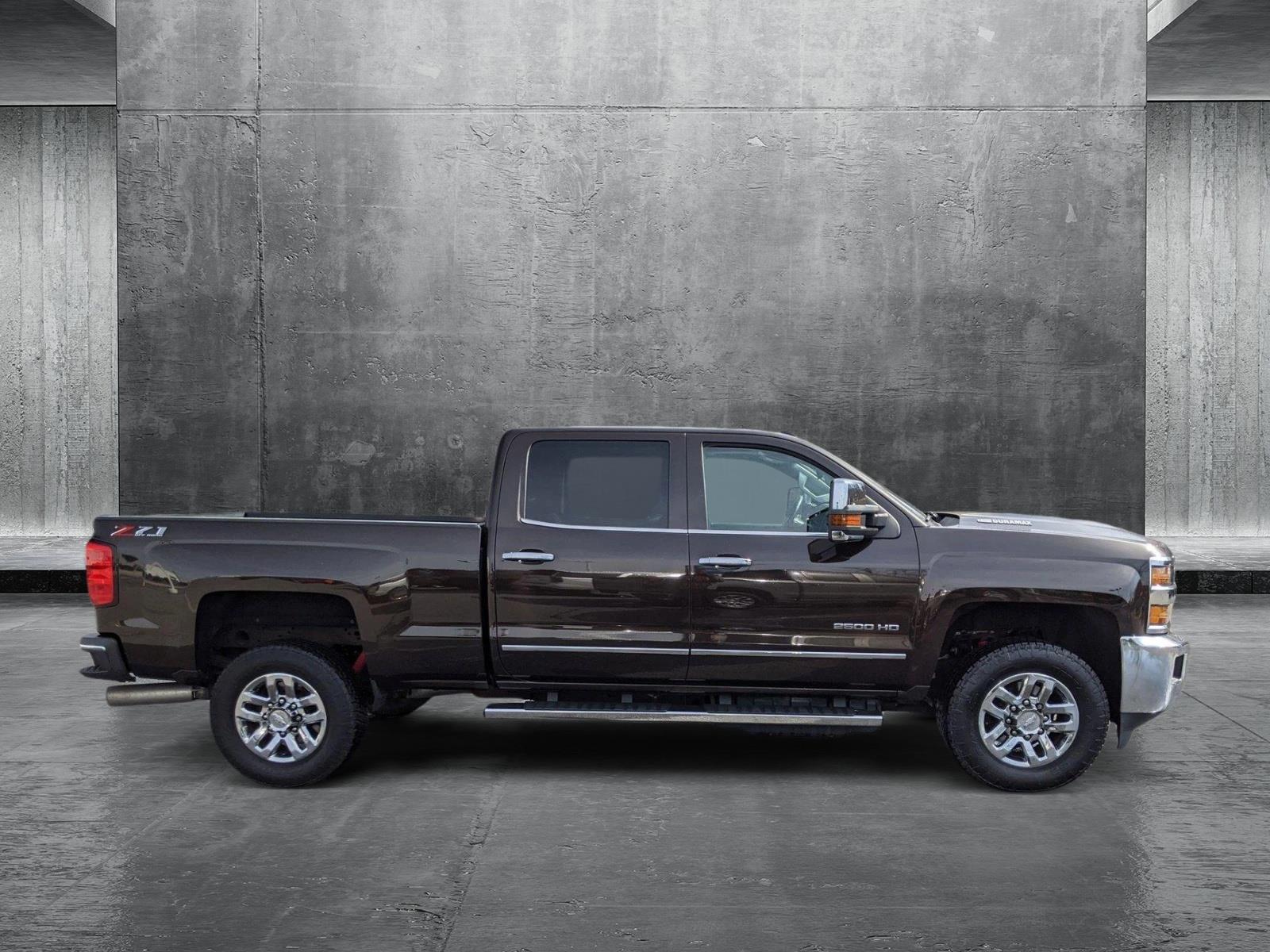 2018 Chevrolet Silverado 2500 HD Vehicle Photo in TIMONIUM, MD 21093-2300