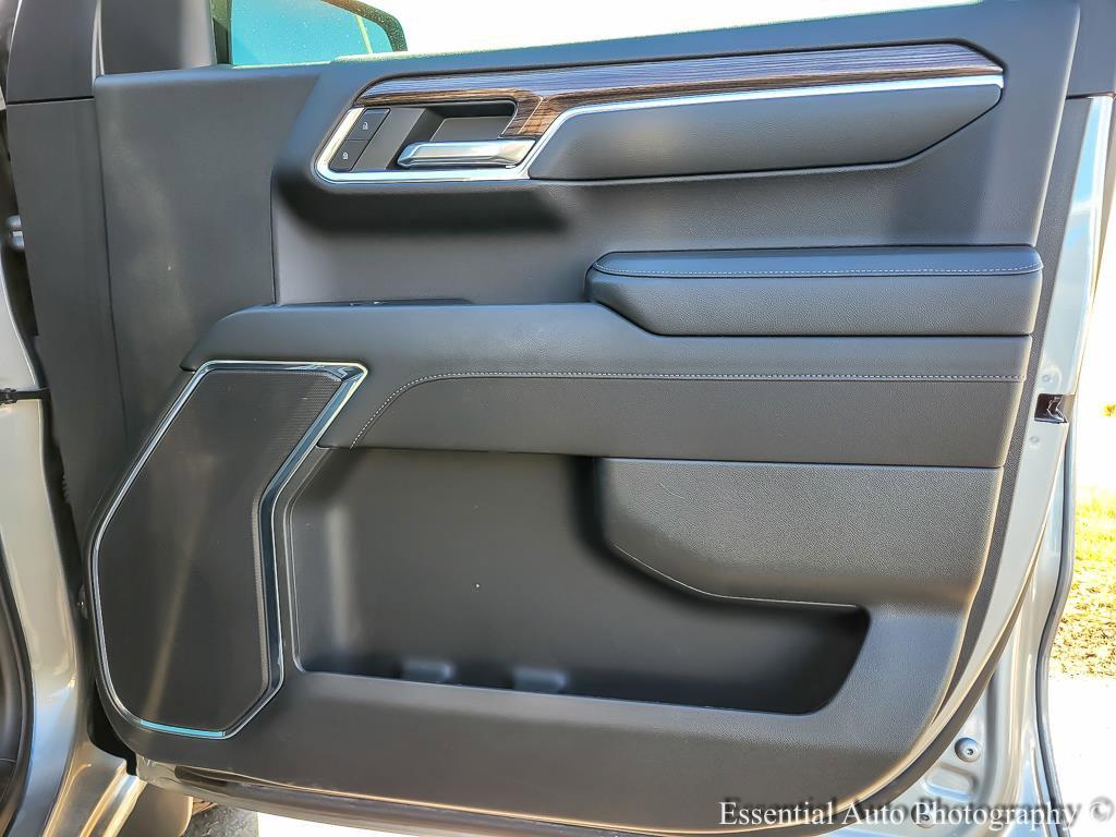 2023 Chevrolet Silverado 1500 Vehicle Photo in AURORA, IL 60503-9326
