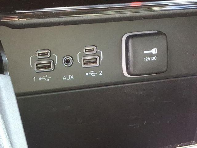 2023 Jeep Grand Cherokee L Vehicle Photo in WATERTOWN, CT 06795-3318