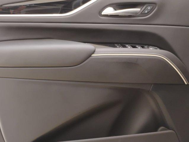 2024 Cadillac Escalade Vehicle Photo in PINEVILLE, NC 28134-8495