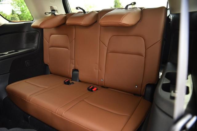 2025 Nissan Pathfinder Vehicle Photo in Ballwin, MO 63011