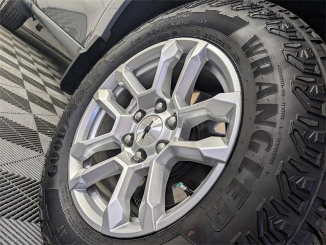 2023 Chevrolet Silverado 1500 Vehicle Photo in ENGLEWOOD, CO 80113-6708