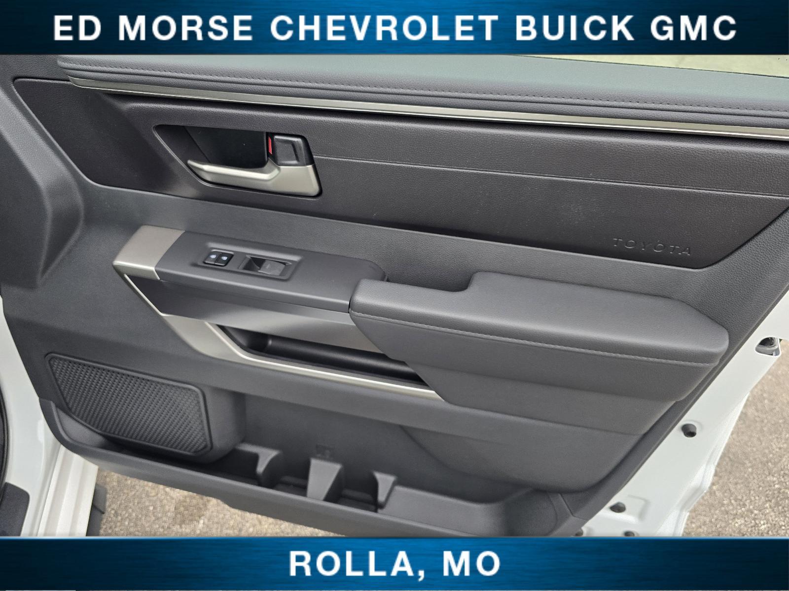 2025 Toyota Tundra 4WD Vehicle Photo in Rolla, MO 65401