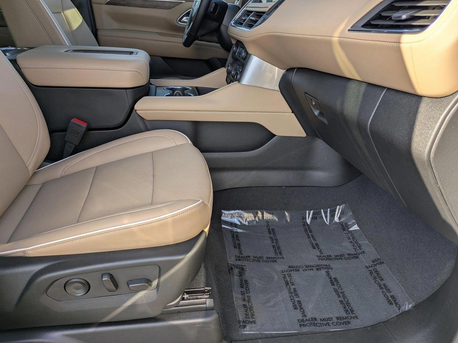 2024 Chevrolet Suburban Vehicle Photo in CLEARWATER, FL 33764-7163
