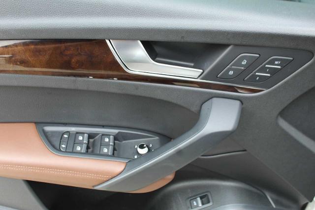 2019 Audi Q5 Vehicle Photo in HOUSTON, TX 77090