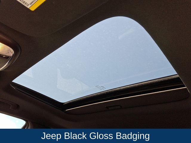 2015 Jeep Grand Cherokee Vehicle Photo in DANBURY, CT 06810-5034