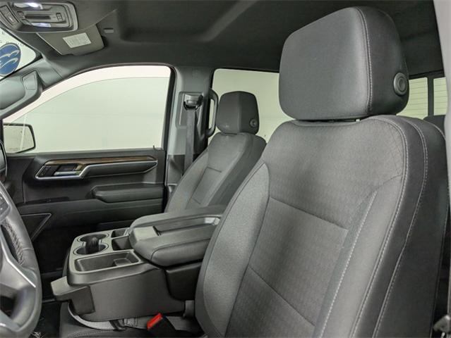 2023 Chevrolet Silverado 1500 Vehicle Photo in ENGLEWOOD, CO 80113-6708