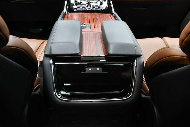 2024 Lincoln Navigator Vehicle Photo in DALLAS, TX 75235